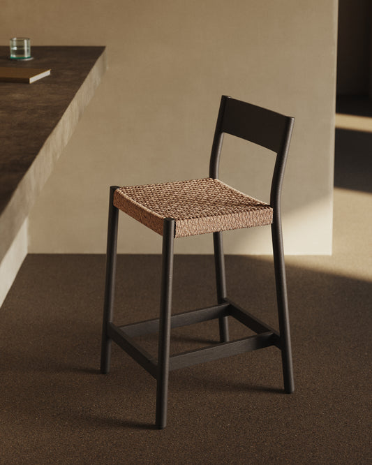 Tabouret Yalia dossier en bois de chêne finition noire et assise en corde 65 cm FSC 100 %