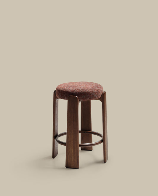 Tabouret Granite en tissu chenille marron et bois de frêne avec finition ton noyer FSC 100 % 75 cm