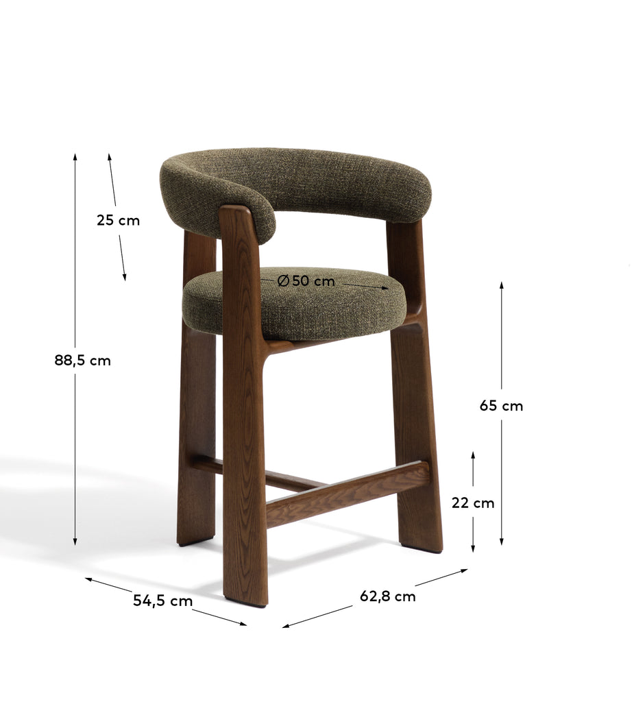 Tabouret Granite 3 pieds en chenille verte et bois de frêne avec finition ton noyer FSC 100 % 65 cm