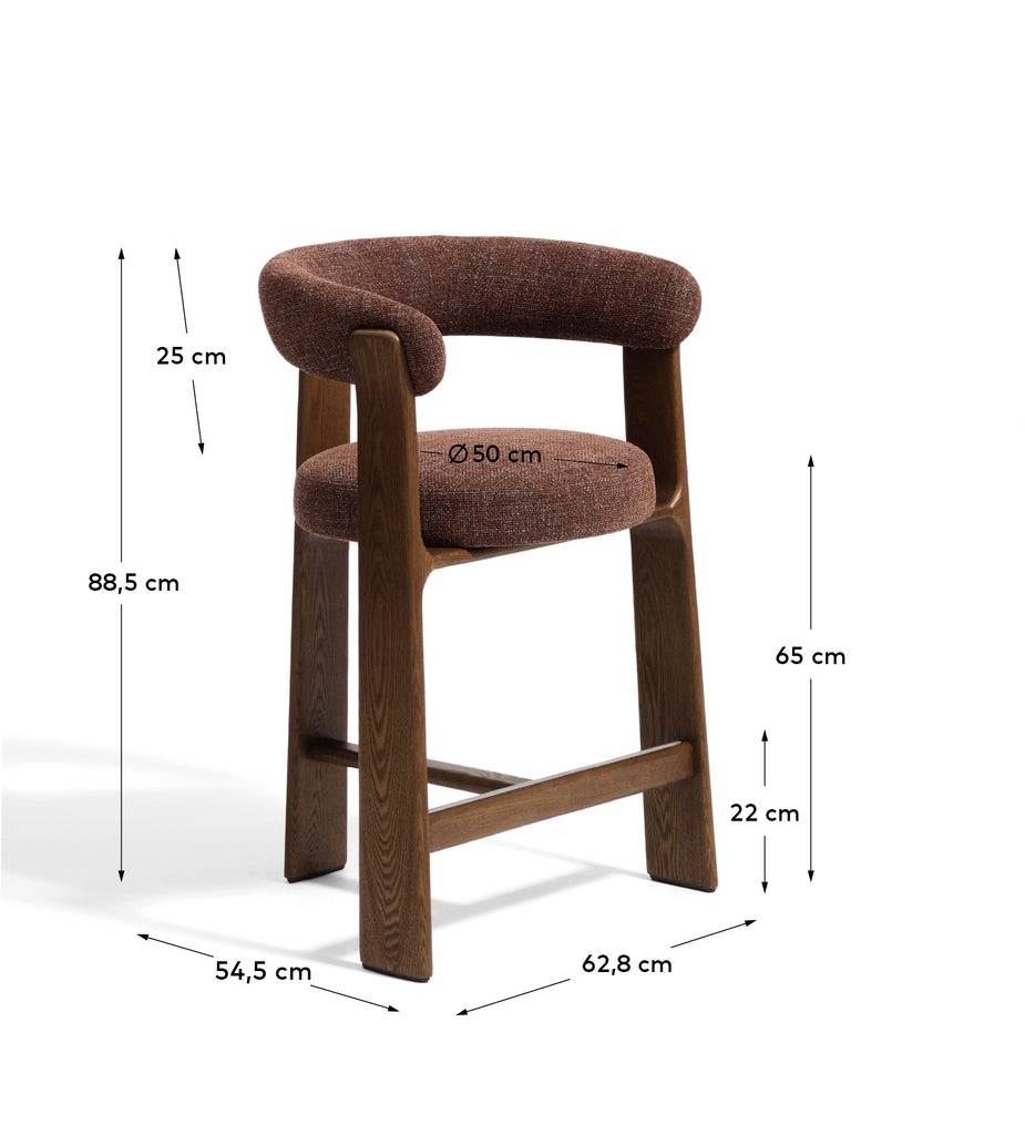 Tabouret Granite 3 pieds en chenille marron et bois de frêne avec finition ton noyer FSC 100 % 65 cm