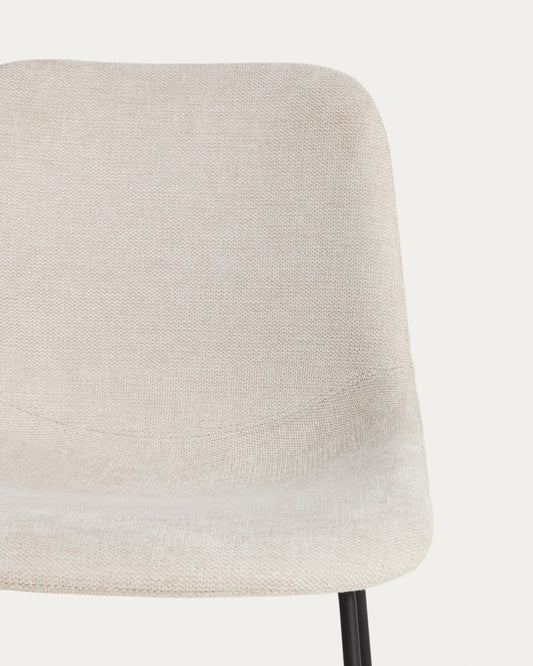 Chaise Zahara en chenille beige avec pieds en acier finition noire FSC 100 %