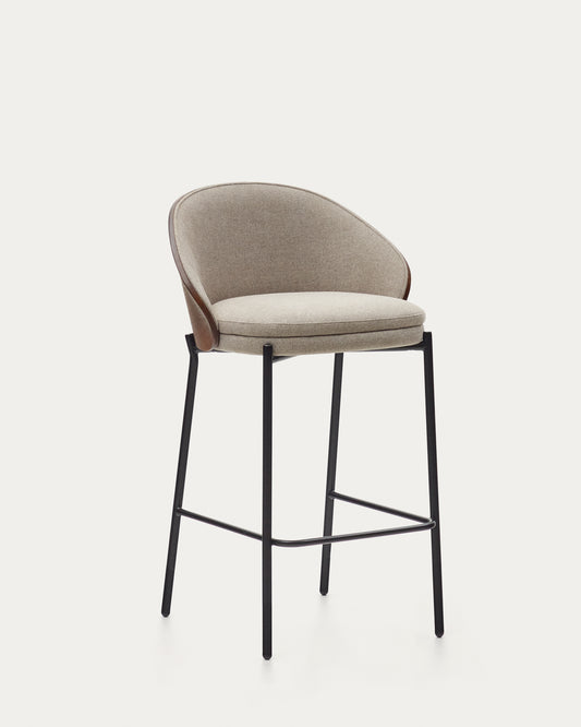 Tabouret Eamy en chenille marron clair avec placage de frêne finition noyer et métal noir 65 cm