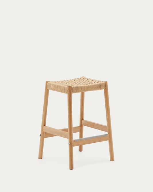 Tabouret Yalia en bois de chêne massif avec finition naturelle et assise en corde, hauteur 65 cm, FSC Mix Credit