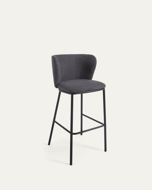 Tabouret Ciselia en chenille gris foncé et pieds en acier noir 75 cm FSC Mix Credit