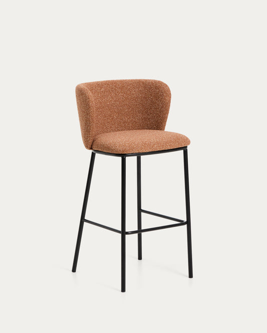 Tabouret Ciselia en chenille épaisse terracotta et pieds en acier avec finition noire FSC Mix Credit 75 cm