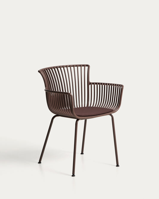 Chaise d’extérieur Surpika avec pieds en acier marron