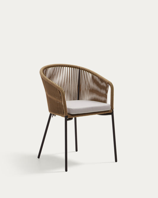 Chaise Yanet en corde beige et pieds en acier galvanisé