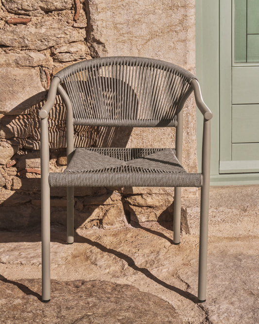 Chaise empilable d’extérieur Livadia en aluminium taupe