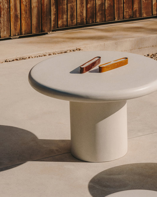Table ronde Addaia en ciment blanc Ø90 cm