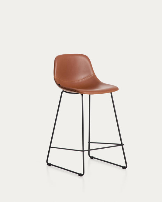 Tabouret Zahara en polyuréthane marron avec pieds en acier finition noire 65 cm FSC 100 %