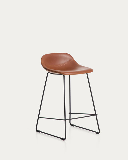 Tabouret Zahara en polyuréthane marron avec pieds en acier finition noire 65 cm FSC 100 %