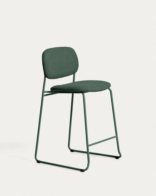 Tabouret empilable Meli en chenille verte et pieds en métal vert FSC Mix Credit 65 cm
