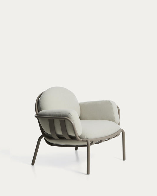 Fauteuil d’extérieur Joncols en aluminium avec finition peinte taupe et coussins beiges