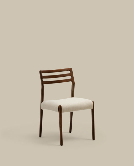 Chaise Cudia tissu chenille beige déhoussable bois de chêne finition noyer FSC Mix Credit