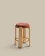 Tabouret Granite en tissu chenille terracotta et bois de frêne avec finition ton naturel FSC 100 % 75 cm