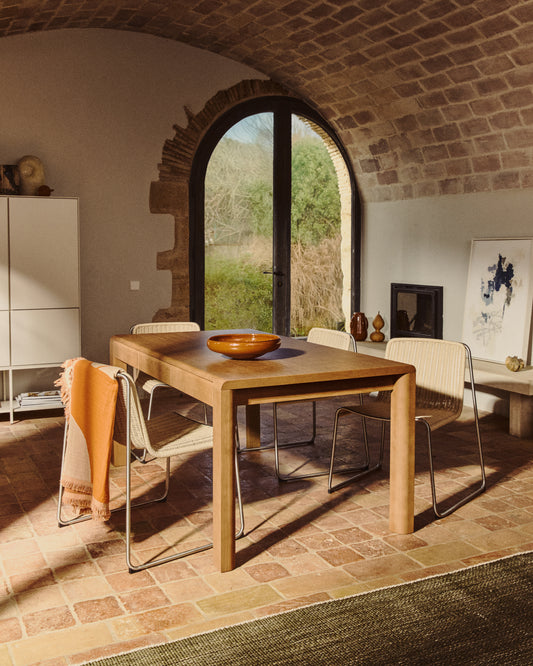 Arelida table in oak veneer and solid oak wood with light brown finish 220 x 100 cm FSC Mix Credit