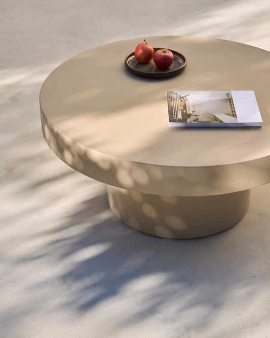 Table basse Aiguablava en ciment beige Ø 90 cm