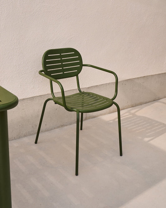 Chaise empilable d’extérieur Brai avec accoudoirs en acier galvanisé vert