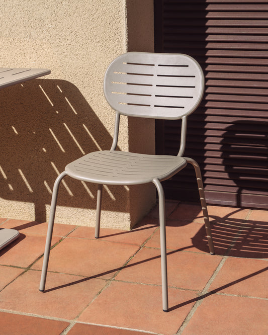 Chaise empilable d’extérieur Brai en acier galvanisé taupe
