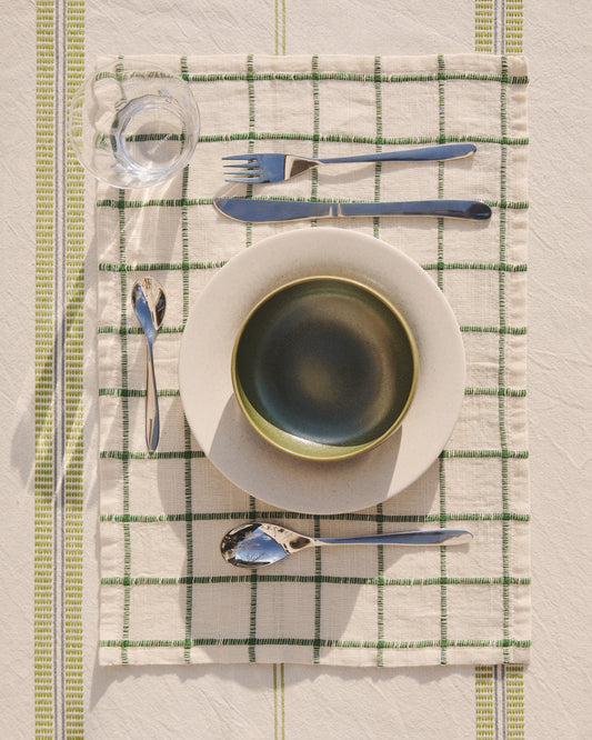Ensemble Adesta de 2 sets de table en coton 100 % écru à carreaux verts 35 x 50 cm