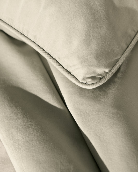 Taie d’oreiller Sirale 100 % satin de coton fini lavé vert 45 x 110 cm