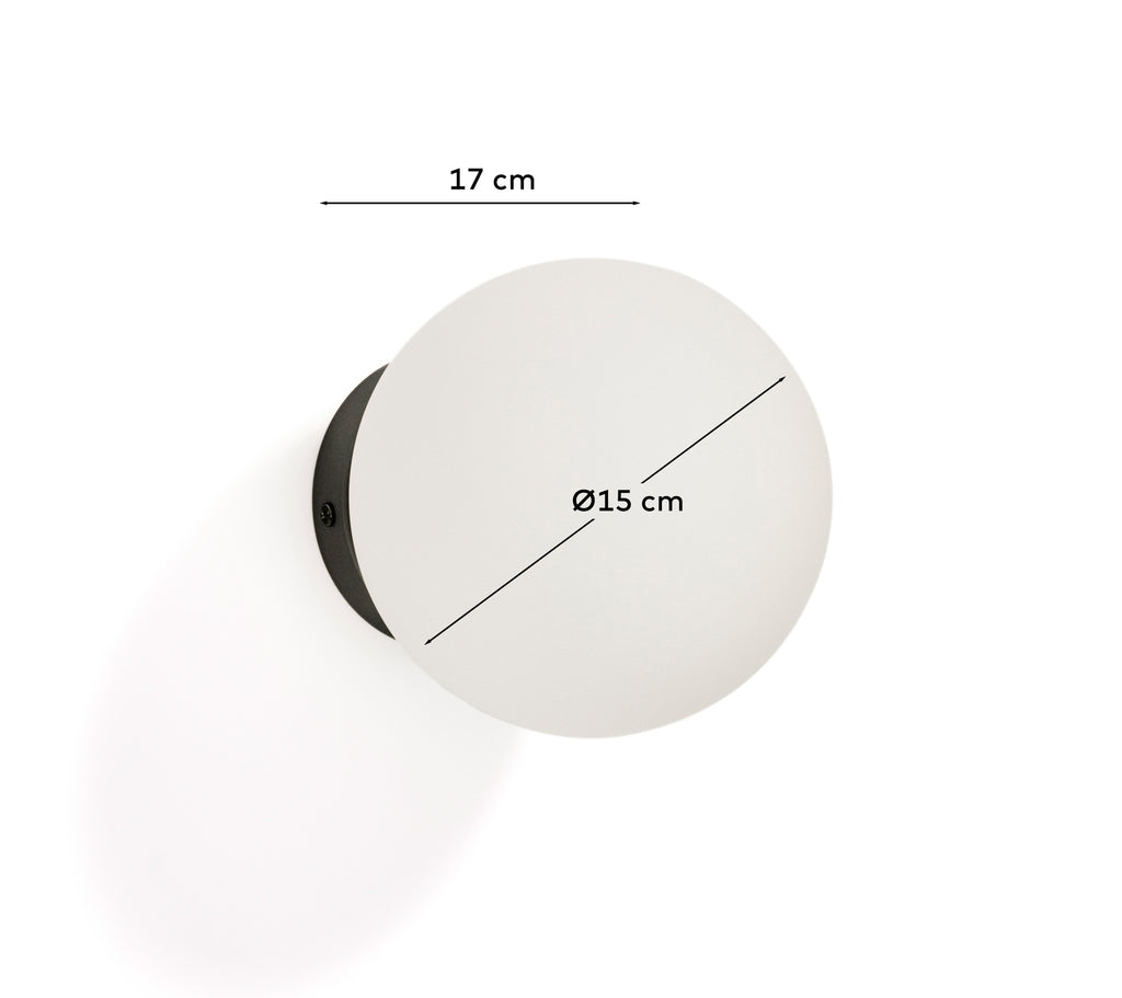 Applique murale Brisia en métal finition noire avec 1 boule en verre dépoli Ø15 cm