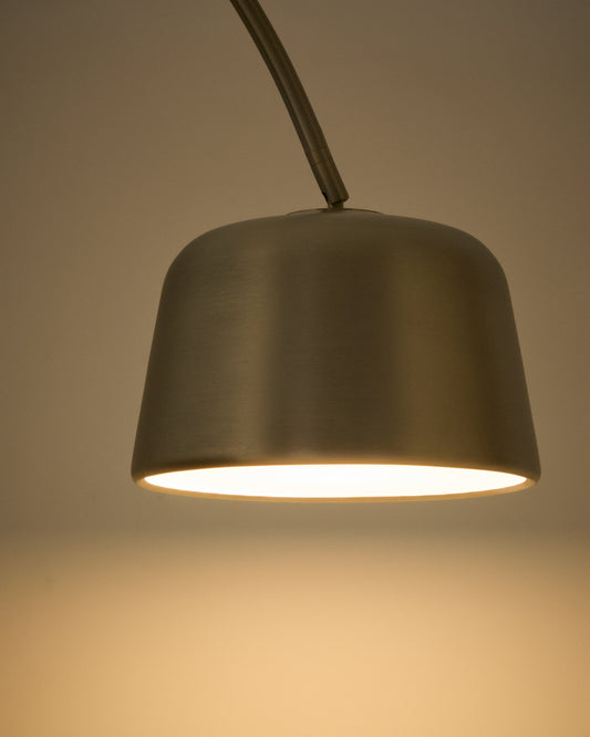 Lampadaire Arnolia en acier brossé et marbre noir