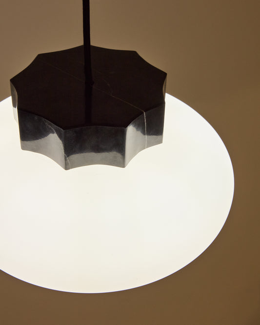 Plafonnier Idela en verre fumé et marbre noir Ø 26 cm