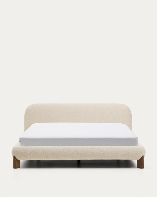 Lit déhoussable Odina en tissu bouclette écrue et pieds en bois de frêne avec finition ton noyer pour matelas de 180 x 200 cm