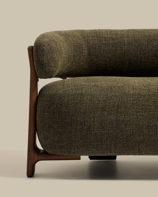 Granite 2-seater sofa in green chenille with solid ash wood legs with walnut finish 155cm FSC 100%