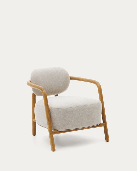 Fauteuil Melqui beige en bois de chêne avec finition naturelle