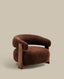 Fauteuil Granite version ignifugée en chenille marron et bois de frêne avec finition ton noyer FSC 100 %