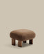 Repose-pieds Nema tissu bouclette taupe pieds en bois frêne finition noyer 65x55,4cm FSC 100%