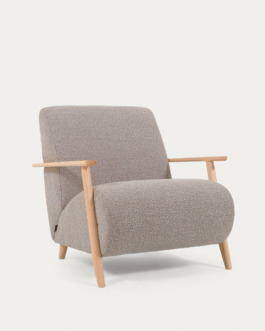 Fauteuil Meghan bouclette gris clair et pieds en bois frêne finition naturelle