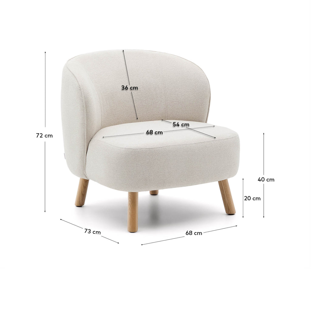 Fauteuil Ulit en tissu chenille beige et pieds en bois de hêtre finition naturelle