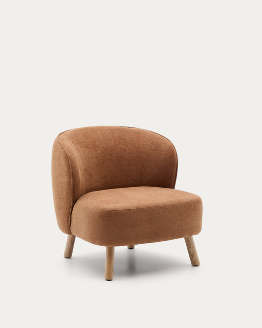 Fauteuil Ulit en tissu chenille terracotta et pieds en bois de hêtre finition naturelle