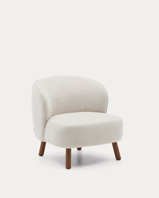 Fauteuil Ulit en chenille beige et pieds en bois de frêne finition ton noyer
