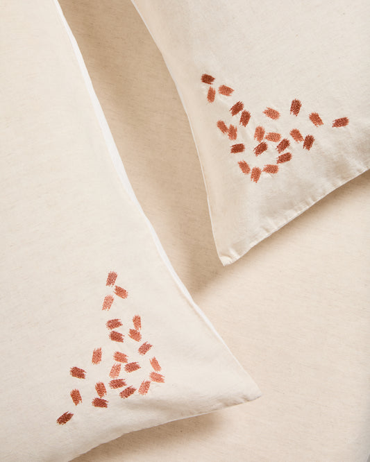 Ensemble Virelda housse de couette et taie d’oreiller en coton et lin beige avec broderie pour lit de 180 cm