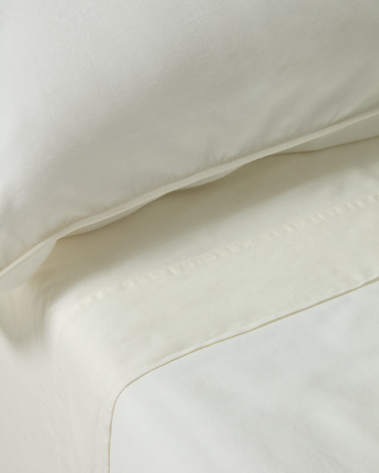 Ensemble Sirale de 2 taies d’oreiller 100 % satin de coton fini lavé blanc 65 x 65 cm
