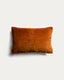 Housse de coussin Tavre en velours avec détail brodé orange 30 x 50 cm